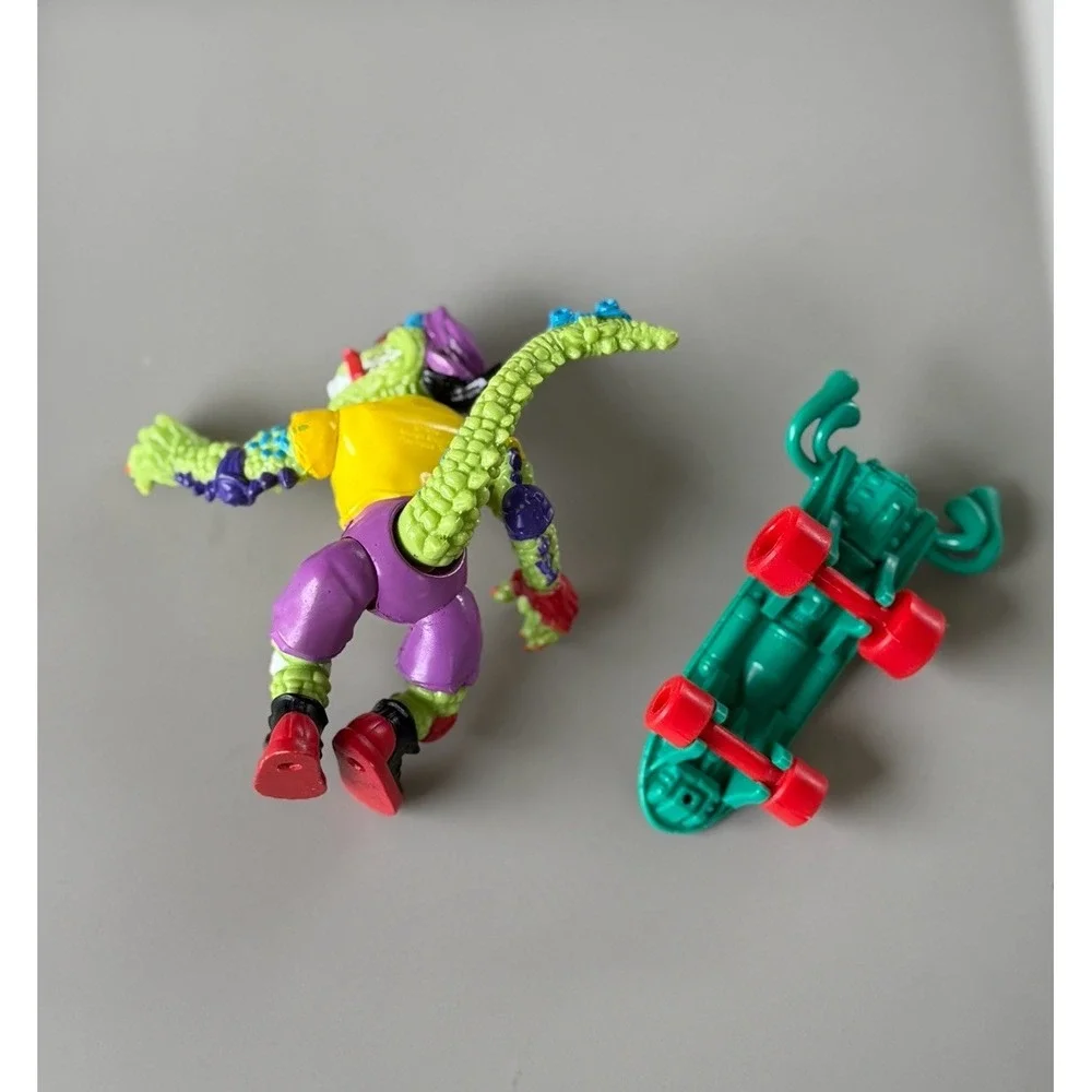 Vintage Teenage Mutant Ninja Turtles Mondo Gecko Figure 1990 Playmates